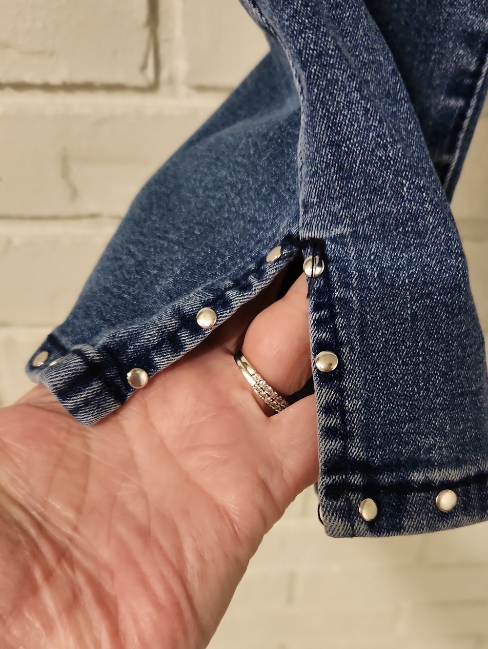 Earl Capri Jeans Blue Cropped Denim with Stud Trim - Picture 2 of 9